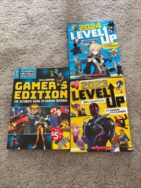 Scholastic Level Up Gamer Guides - Blue, Yellow & Black Covers